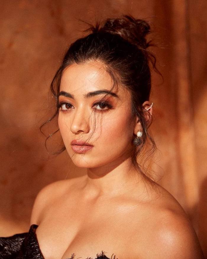 rashmika mandanna_teluguvox 3